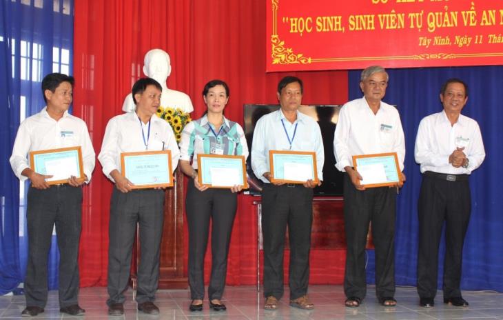 Trường Cao đẳng nghề Tây Ninh: Tổng kết mô hình “Học sinh, sinh viên tự quản về an ninh trật tự”